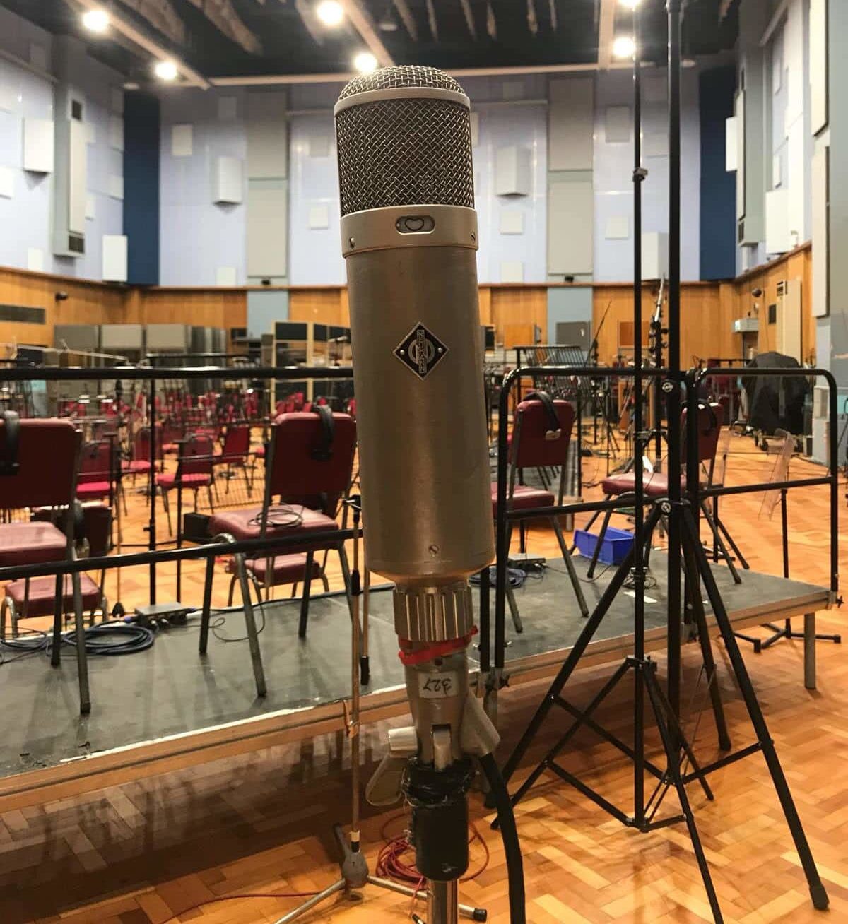 Inside our microphone the Neumann U47